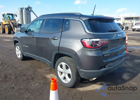 2018 Jeep Compass Latitude 4X4 z USA, uszkodzony, nr VIN 3C4NJDBBXJT485129